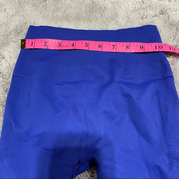 Lululemon Zone in  Tights - Picture 5 of 8